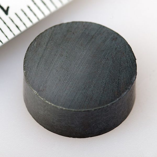 Ferrite magnet, disc, 15x5 mm - Y30BH