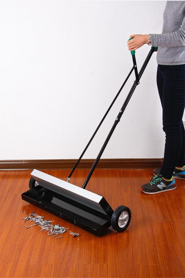 Magnetic sweeper B-60
