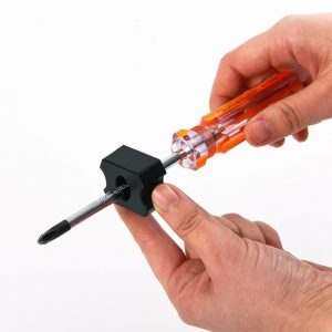Magnetiser and demagnetiser for screwdrivers