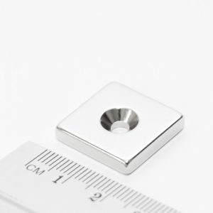 Neodymium magnet, block, 20x20x4 mm, with hole (south pole on the countersunk side) - N38