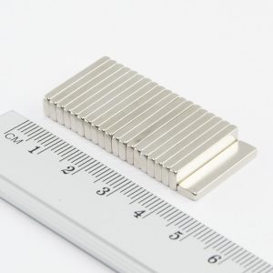 Neodymium magnet, block, 20x5x2 mm - N38