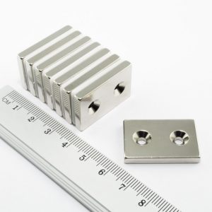 Neodymium magnet, block, 30x20x4 mm, with 2 holes (north pole on the countersunk side) - N38