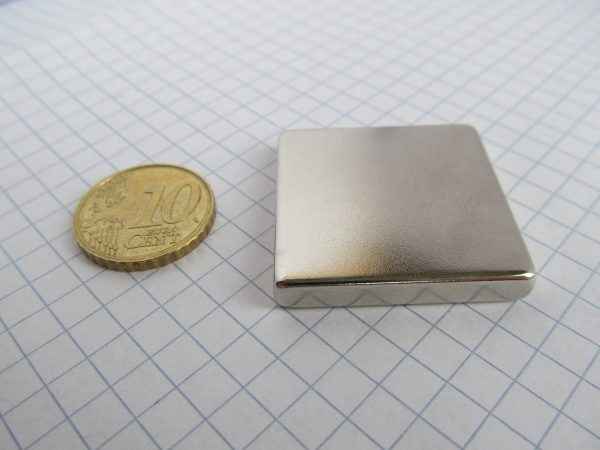 Neodymium magnet, block, 30x30x5 mm - N38