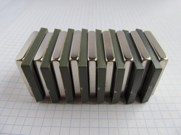 Neodymium magnet, block, 30x30x5 mm - N38
