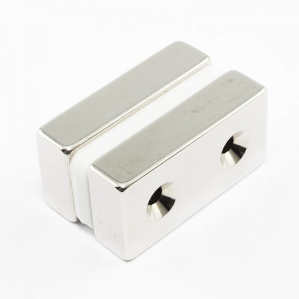 Neodymium magnet, block, 40x20x10 mm, with 2 holes (south pole on the countersunk side) - N38