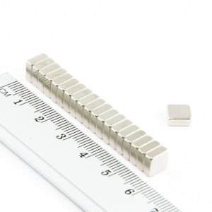 Neodymium magnet, block, 7x7x3 mm - N38