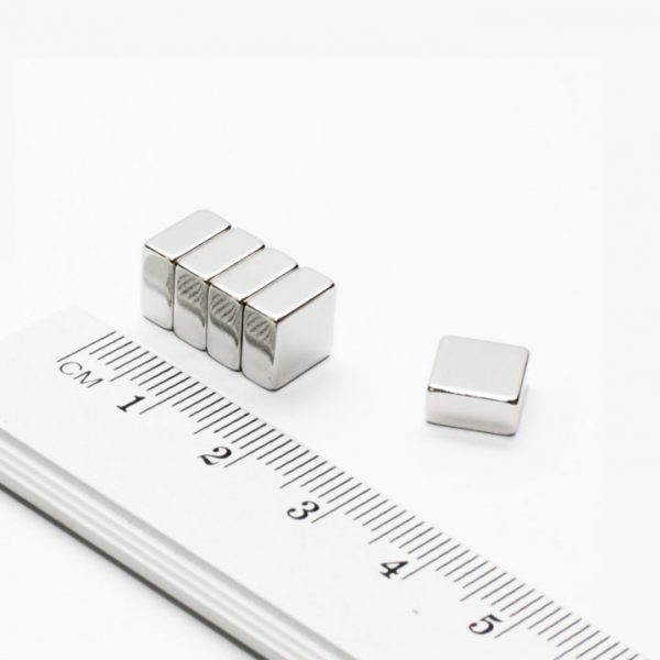 Neodymium magnet, block, 8x8x4 mm - N38