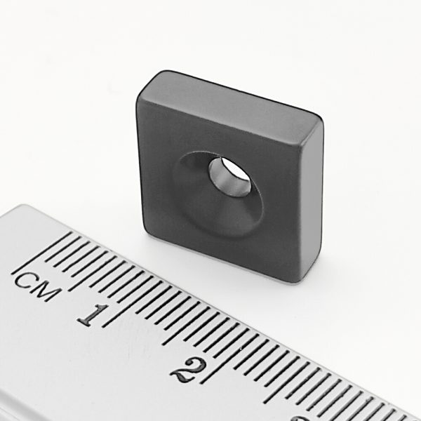 Neodymium magnet, block, 15×15×5 mm, with hole M4 (north pole on the countersunk side) epoxy - N42 - Image 3