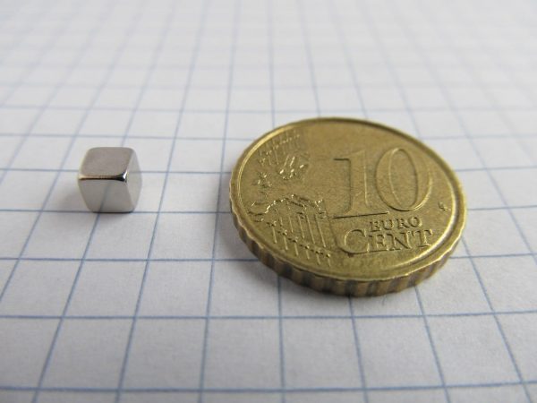 Neodymium magnet, cube, 4x4x4 mm - N42