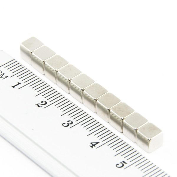 Neodymium magnet, cube, 5x5x5 mm - N35
