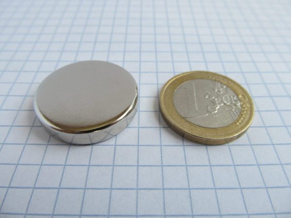 Neodymium magnet, disc, 25x5 mm - N38