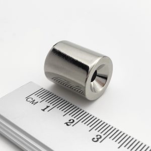Neodymium magnet, disc, 15×17.5 mm, with hole M4 (diametral magnetisation) - N42