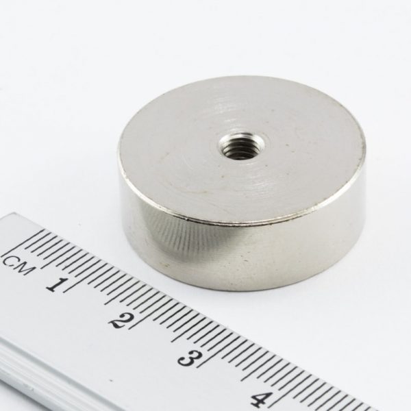 Pot magnet with internal thread, 29x10 mm