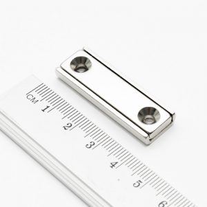 Pot magnet with screw holes, 40x13.5x5 mm