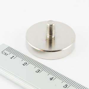 Pot magnet with threaded stud, 32x7 mm
