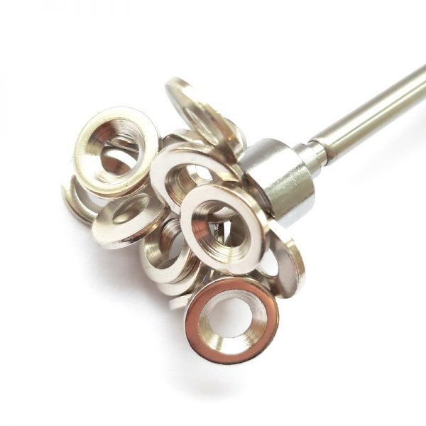 Telescopic magnetic pick-up tool