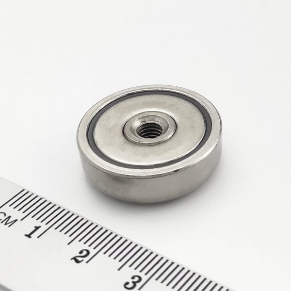 Pot magnet with internal thread through entire magnet, 25×8 mm