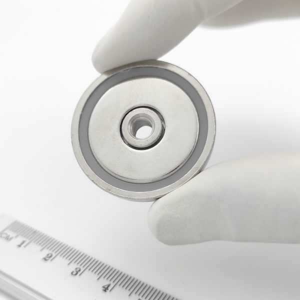 Pot magnet with internal thread through entire magnet, 36×8 mm - Image 3