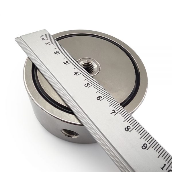 Extremely strong neodymium magnet for magnet fishing - Magnet with eyebolt, double-sided - strength 2x310 kg