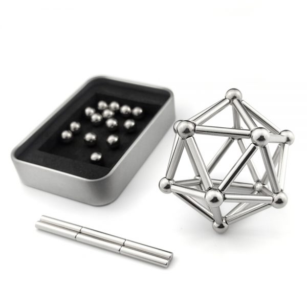 Magnetic building set - sticks and balls