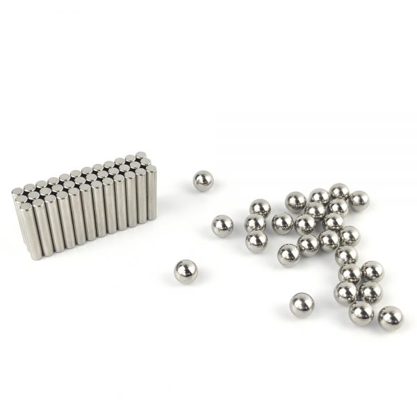 Magnetic building set - sticks and balls