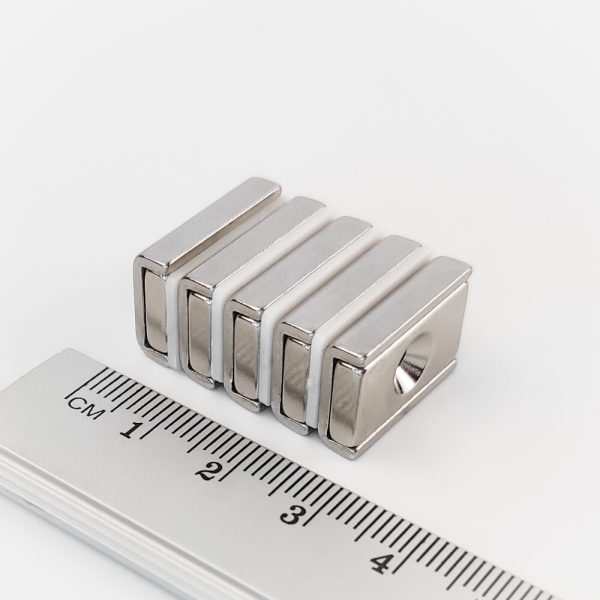 Pot magnet with screw hole, 20×13.5×5 mm - Image 2