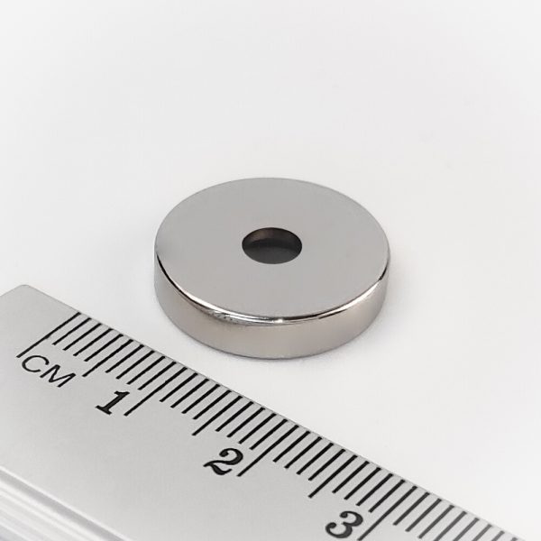 Neodymium magnet, disc, 18×4 mm, with hole M4 (north pole on the countersunk side) - N38 - Image 2