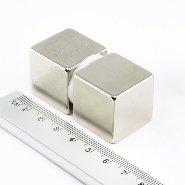strong magnets, square