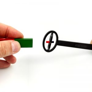 magnetic pole identifier