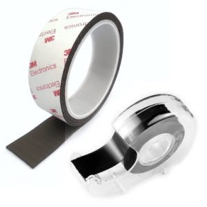 Magnetic adhesive tape for photographs