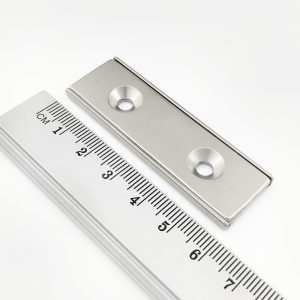 Pot magnet with screw holes, 60x20x4 mm