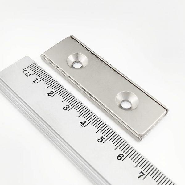 Pot magnet with screw holes, 60x20x4 mm