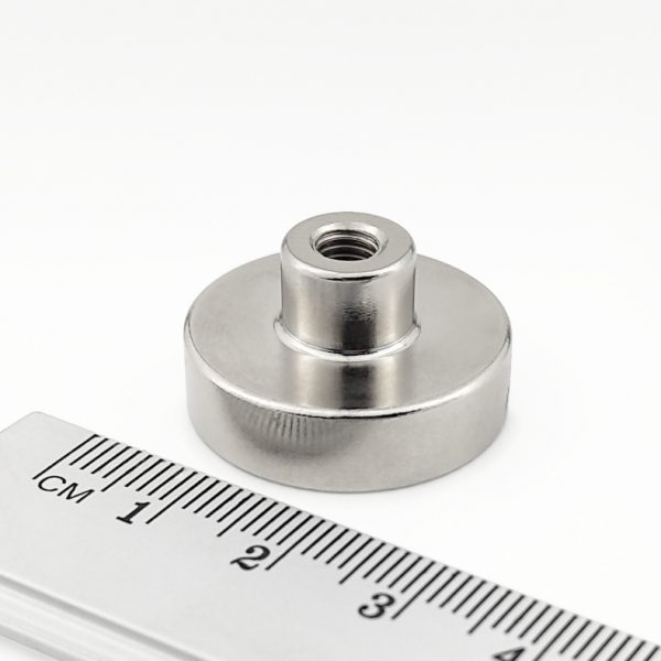 Pot magnet with extended internal thread