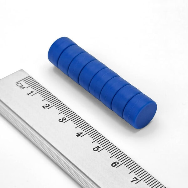 plastic-magnets