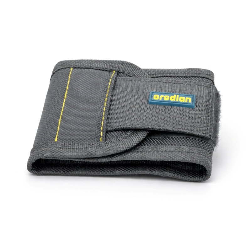 adjustable-wristband-DIY