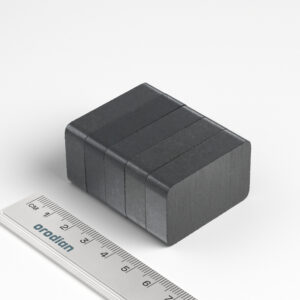 Ferrite magnet, block, 40×25×10 mm - Y30BH